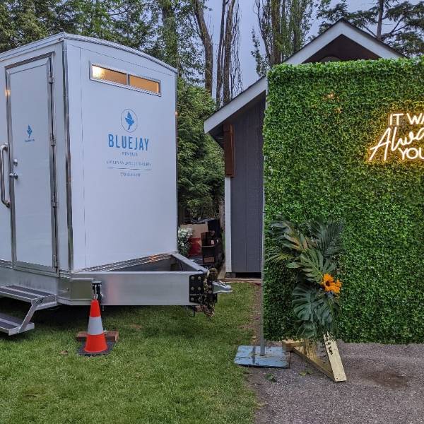 bathroom trailer outside wedding