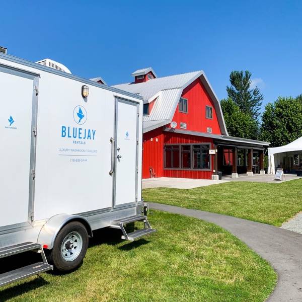 washroom trailer rental at an event