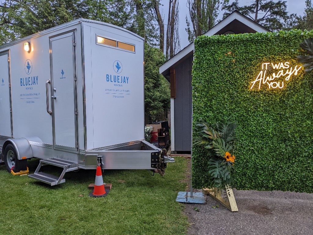 wedding washroom trailer rental