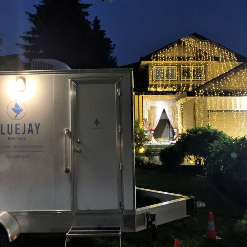 washroom trailer outside wedding