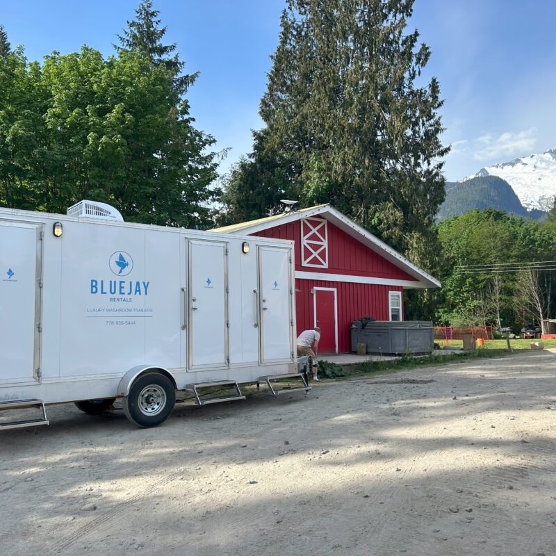 washroom rental outside farm