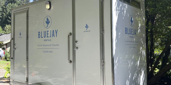 Necessities in Luxury Washroom Trailers for Your Wedding