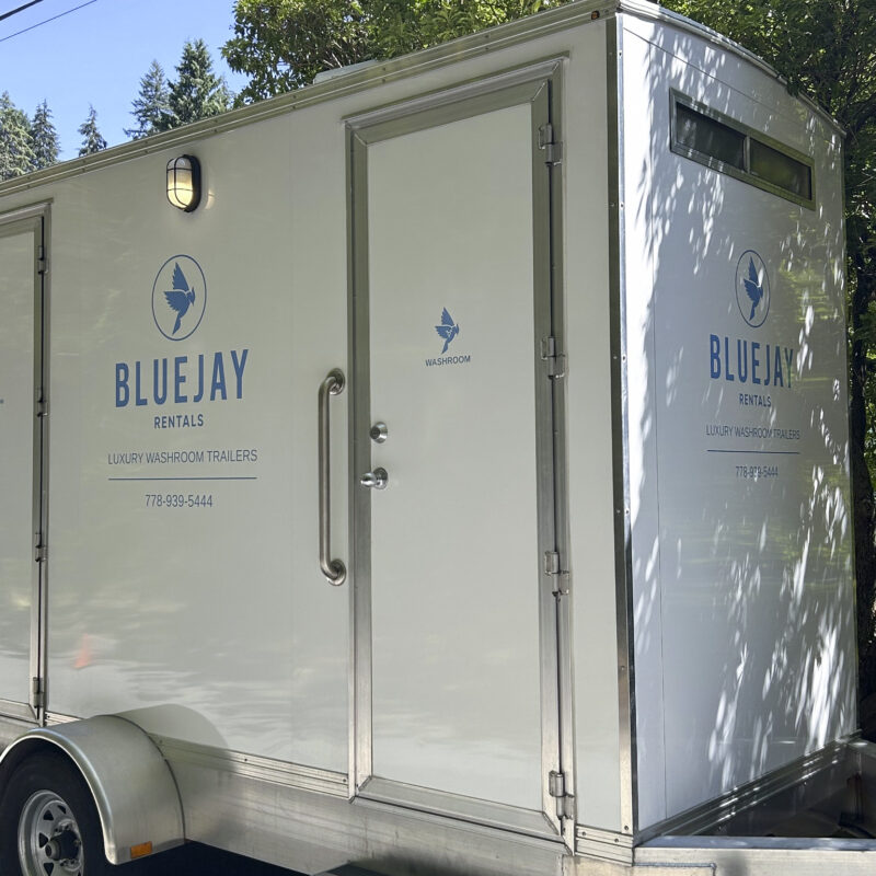 washroom trailer rental with amenities for wedding