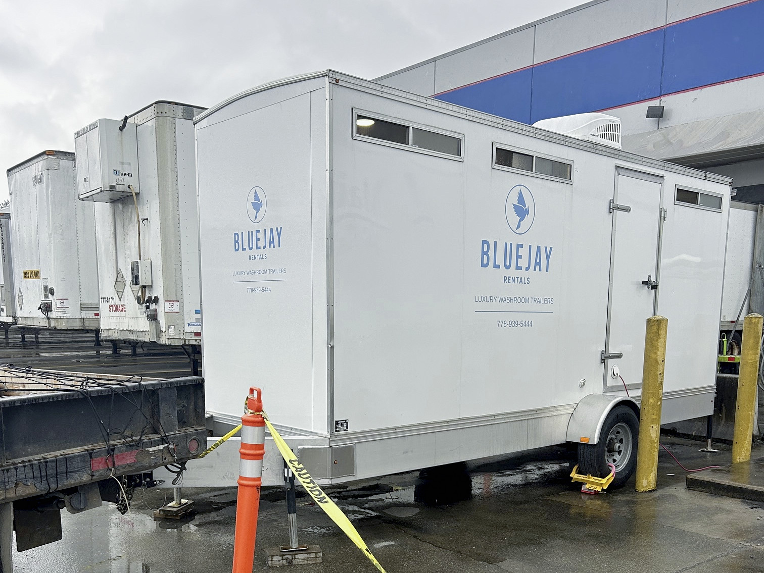 Understanding Restroom Trailer Tank Capacities and Flush Counts